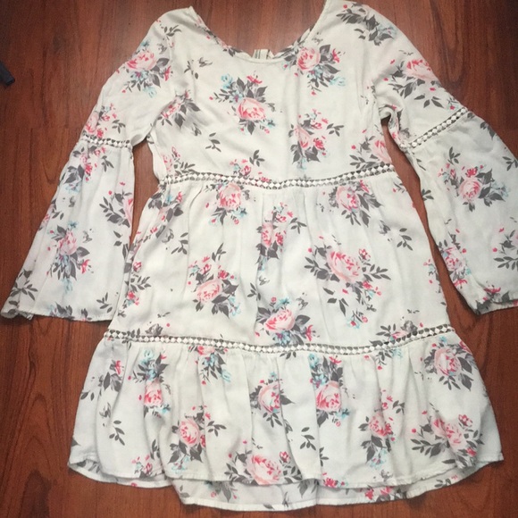 Dress - Picture 1 of 3